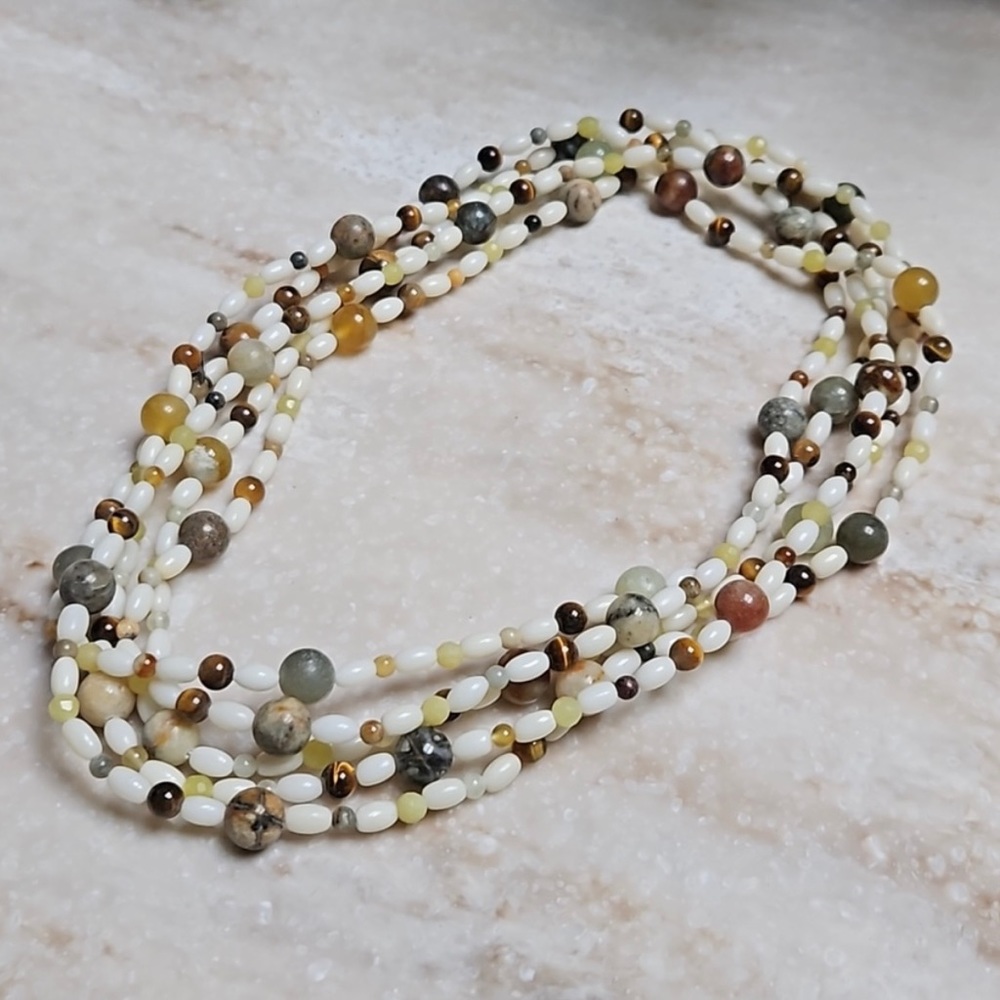 😍Multi Gemstome Neutral Colors Necklace😍NWOT